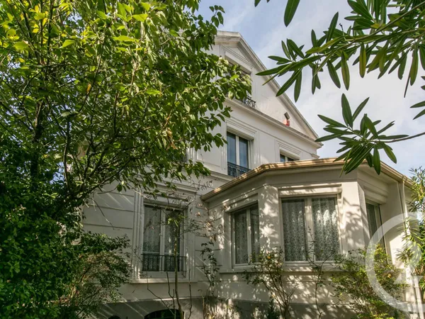 Maison 6 pièces 140 m²