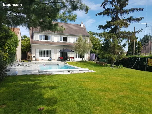 Maison 7 pièces 205 m²