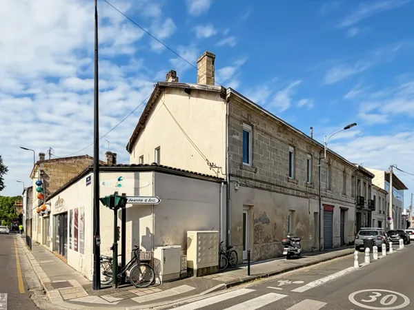 Immeuble 280 m²