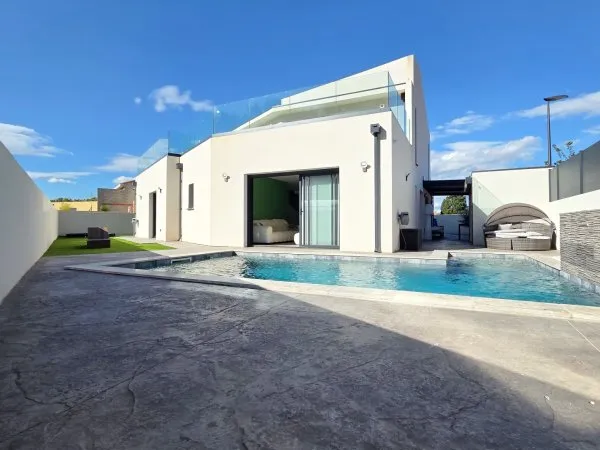 Maison 7 pièces 228 m²