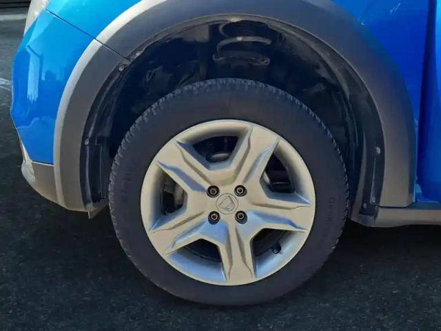 Dacia Sandero 0.9 tce 90ch stepway — photo 27