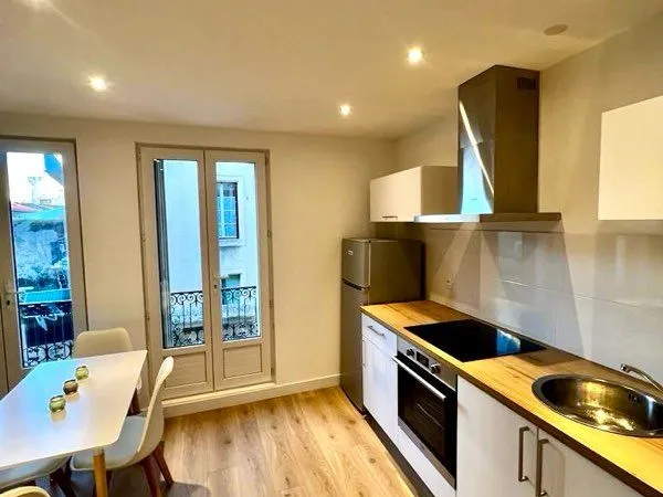T3 NEUF et meublé, place St Aphrodise - 40m2