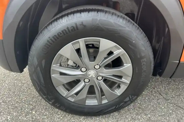 Peugeot 2008 puretech 100 s&amp;s bvm6 — photo 15