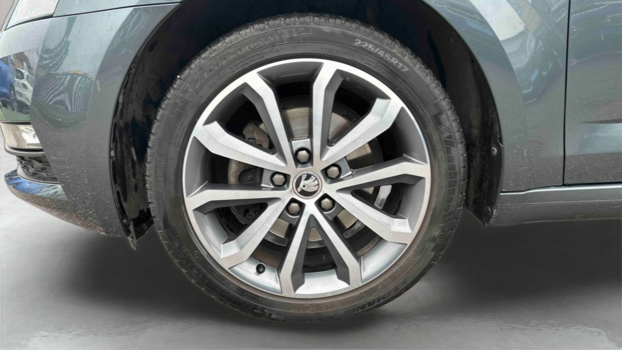 Skoda Octavia Combi 2.0 TDI 150 ch SCR FAP DSG7 — photo 14
