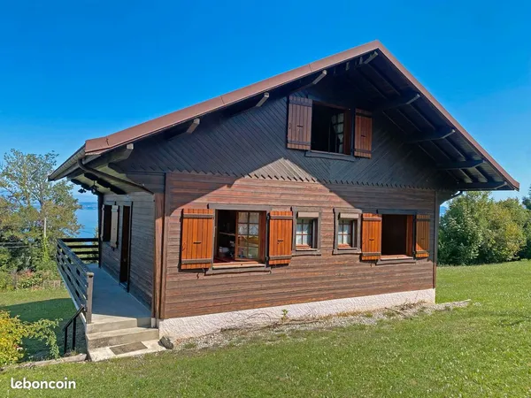 Chalet T5 de 74m², avec garage et cave. Terrain constructible de 660m² (Possibilité extension - 145m