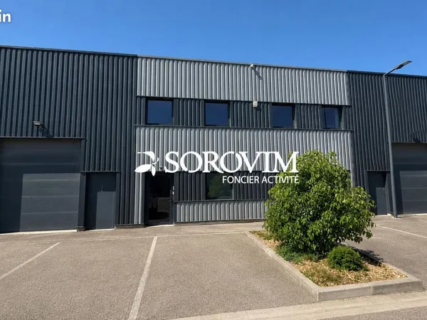 Local d'activité 538 m²