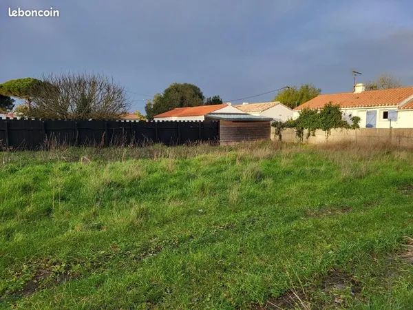 Terrain 770 m² Barbatre