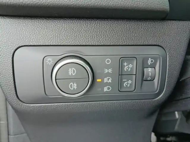 Ford Kuga 2.5 duratec 180ch hybrid flexifuel titanium b — photo 18