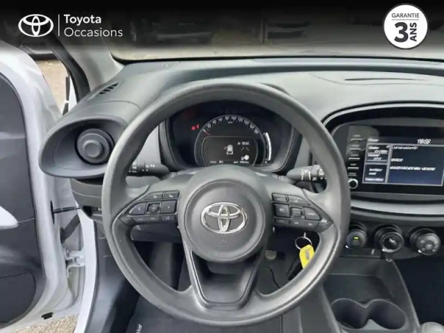 Toyota Aygo X 1.0 vvt-i 72ch active business my23 — photo 13
