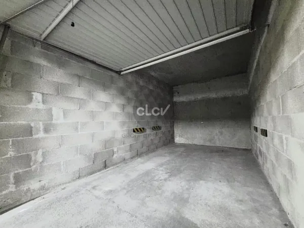 Garage de 13m² en sous-sol sécurisé