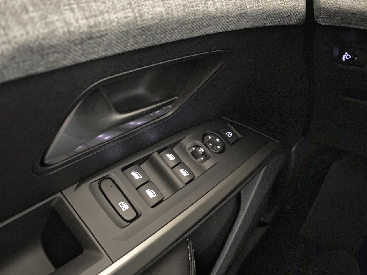 Peugeot 3008 hybrid 145 e-dcs6 allure — photo 20