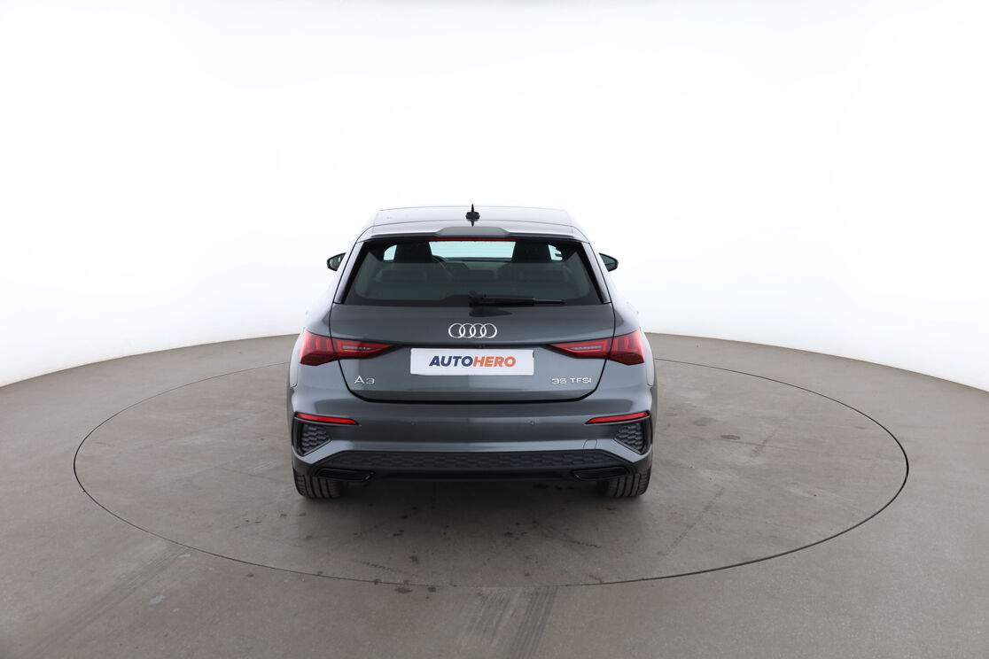Audi A3 Sportback 35 TFSI mHEV S Line S Tronic 7 — photo 4