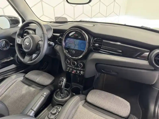 Mini Mini hatch 3 portes cooper 136 ch dkg7 — photo 12