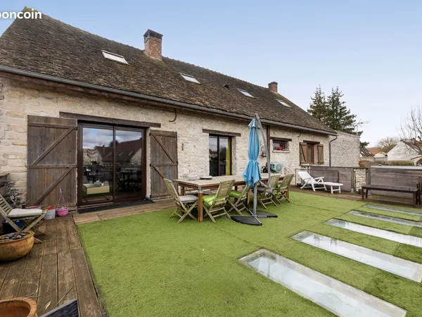 Propriété 8 pièces 313 m²