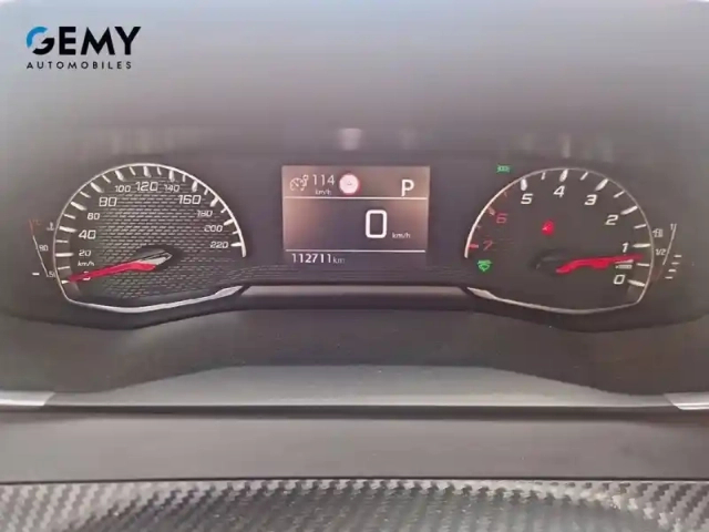 Peugeot 2008 puretech 130 s&amp;s eat8 — photo 40