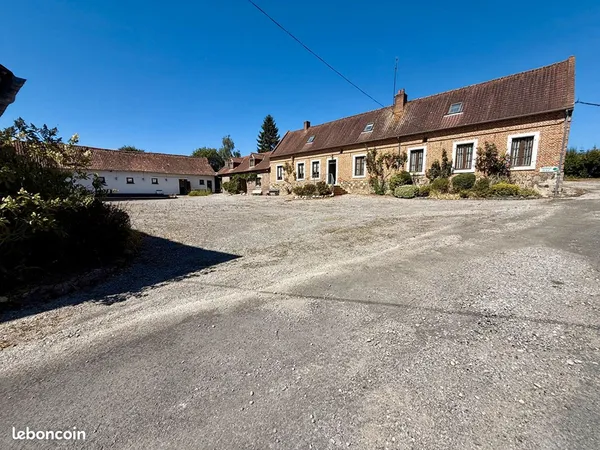Local 290 m² CLENLEU