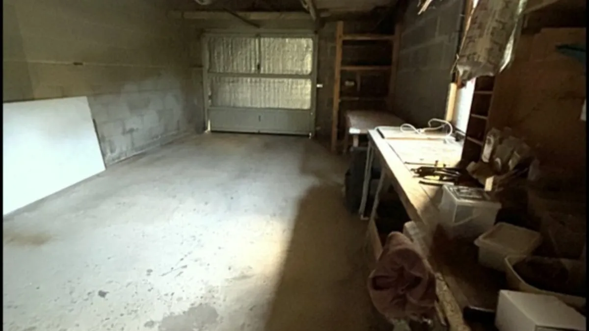 Photo 31