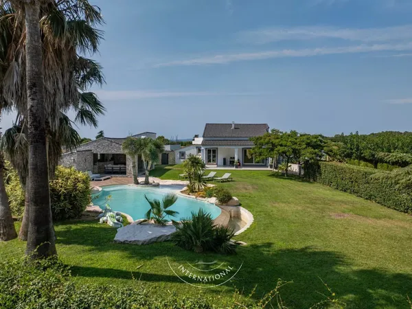 Chateauneuf-Les-Martigues - Propriété De Charme De 280 M2 Avec Piscine Et Grand Pool House, Deux Mai