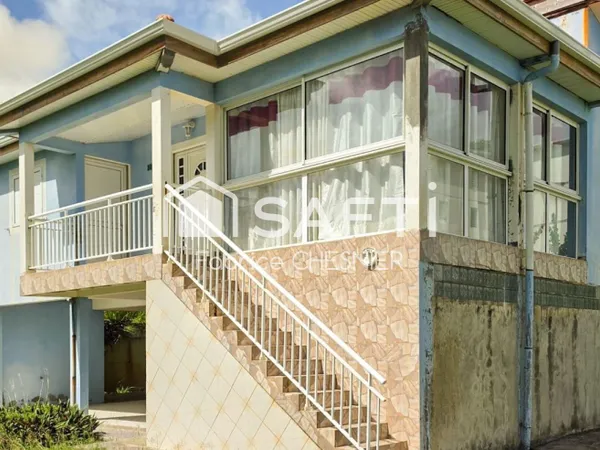 Maison avec vue mer et beau potentiel au Lorrain