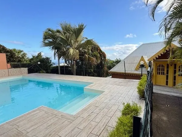 Maison 5 pièces 141 m²