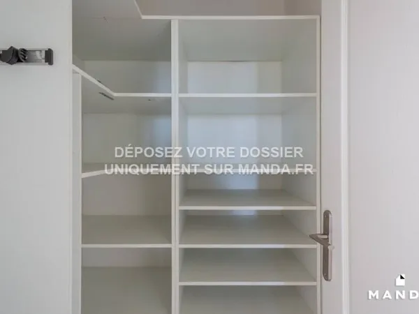 Studio 5 pièces 101 m²