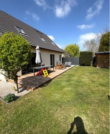 Maison individuelle récente (2018) - 116 m² - 3 chambres - Jardin clos & Garage - Hasnon