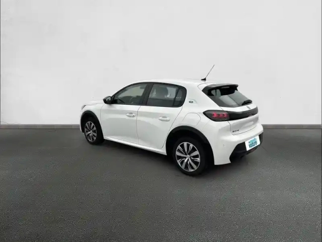 Peugeot 208 electrique 50 kwh 136ch — photo 7