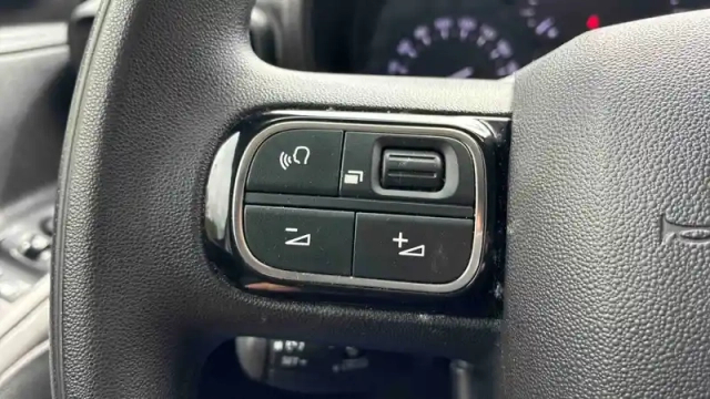 Toyota Proace city medium 1.5l 130 d-4d — photo 17