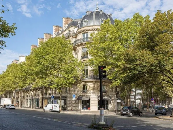 Bureaux 305 m²