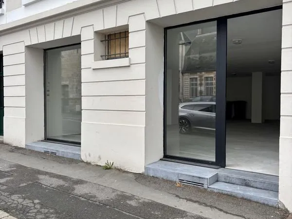 Local commercial 80 m² Arras