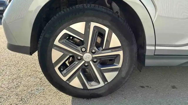 Hyundai Kona electrique 64 kwh - 204 ch — photo 21