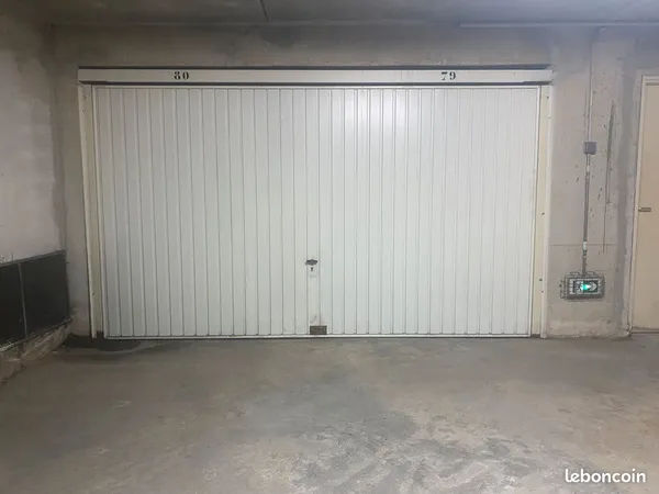 A louer garage double