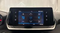 Peugeot 208 1.2 PureTech 100ch S&S Allure Pack — photo 18