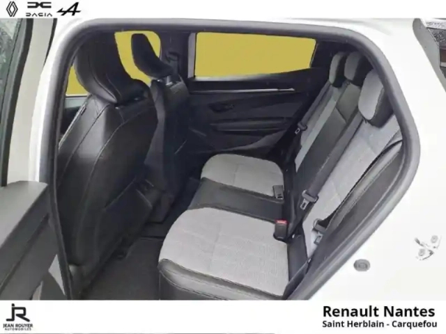 Renault Megane e-tech electric ev60 220ch techno optimum charge — photo 14