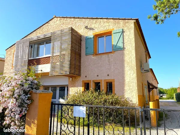 Bureaux 670 m² LA CRAU