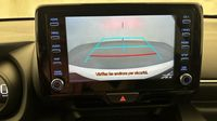 Toyota Yaris 116h Design 5p MY22 — photo 28
