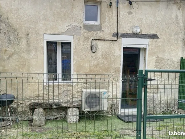 Studio 1 pièce 28 m²