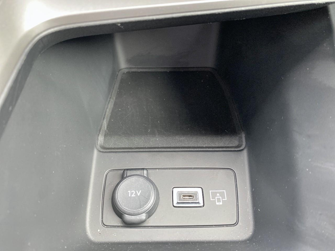 Peugeot 308 1.2 hybrid 145ch style e-dcs6 — photo 26