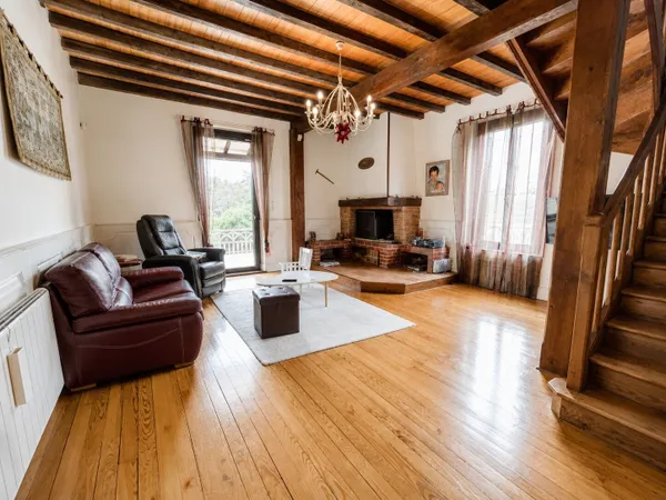 01160 PRIAY Propriété bourgeoise de plus de 320 m2 avec de