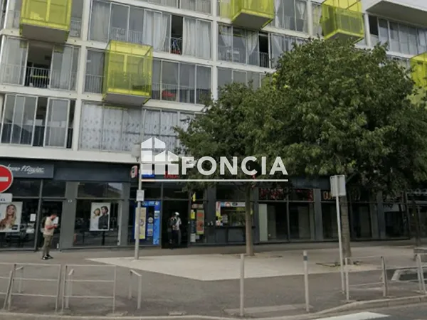 BLAGNAC, Idéal investisseur T3 vendu loué avec 1 cellier et 2 places de parking en sous-sol
