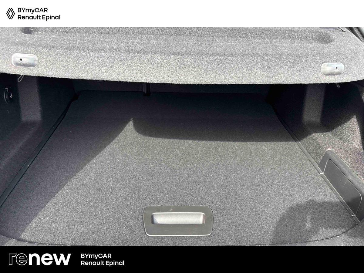 Renault Arkana E-Tech 145 - 21B — photo 13