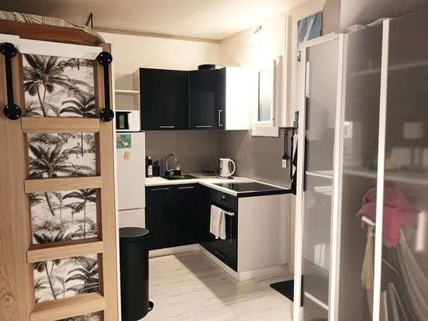 Studio 1 pièce 17 m²