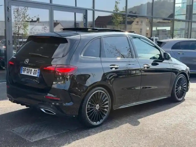 Mercedes Classe B 200 d amg line — photo 4