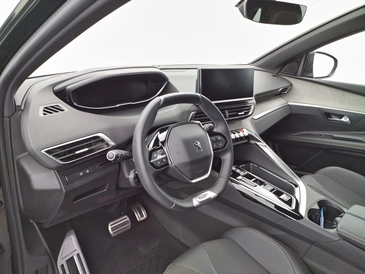 Peugeot 3008 puretech 130ch s&s eat8 gt — photo 9