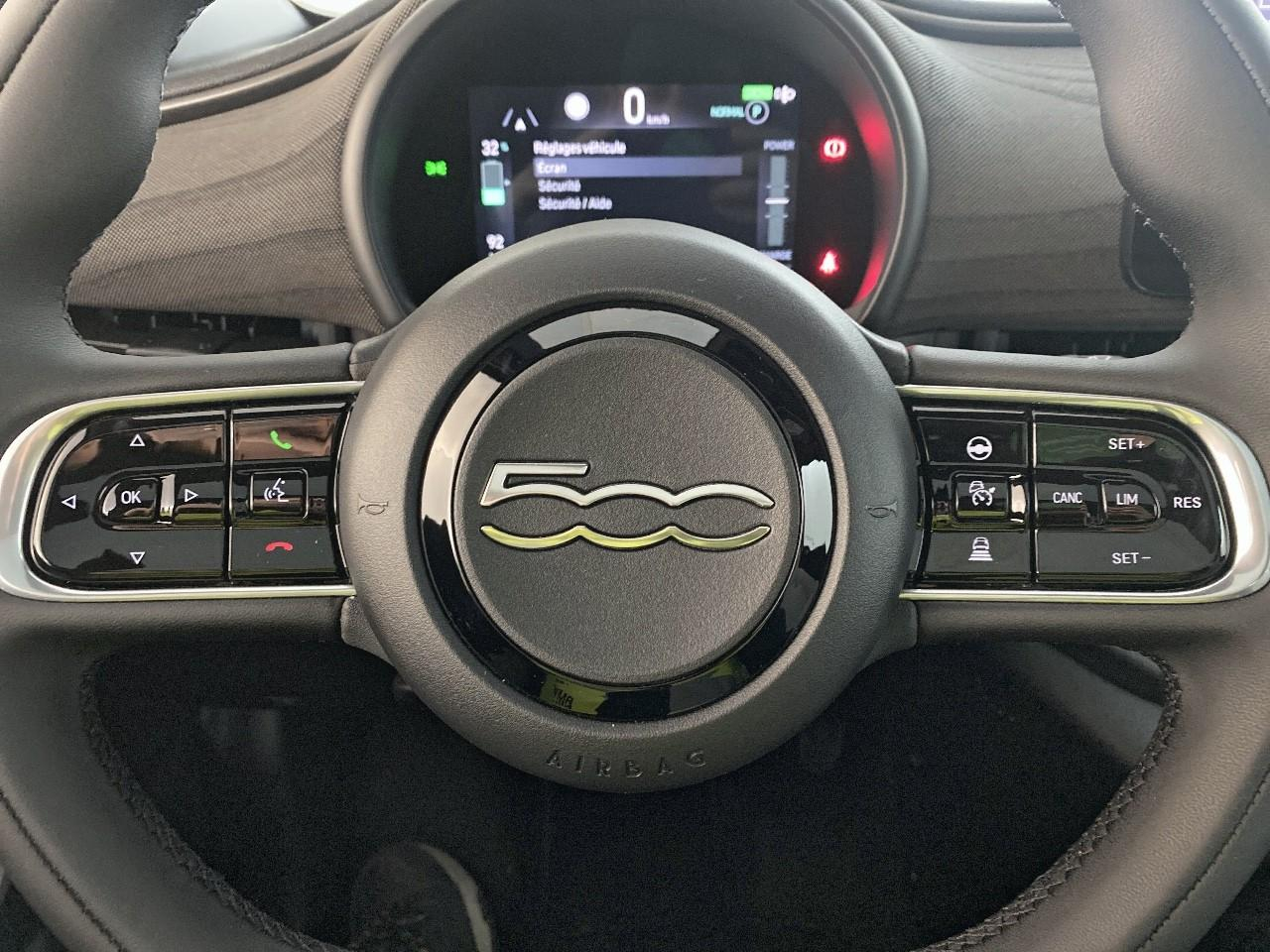 Fiat 500 e 118 ch giorgio armani collector's edition — photo 20