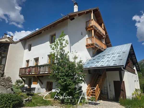 Appartement 6 pièces 100 m²