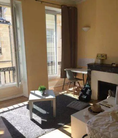 Studio 1 pièce 25 m²