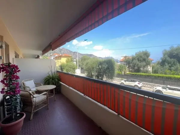 Beaulieu sur Mer, beau studio avec terrasse