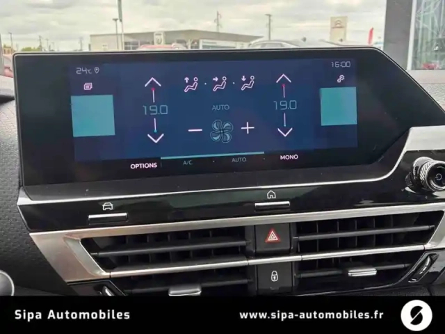 Citroën C4 e- 136 ch automatique — photo 33