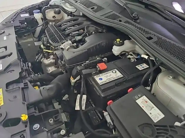 Peugeot 208 puretech 75 s&amp;s bvm5 — photo 15